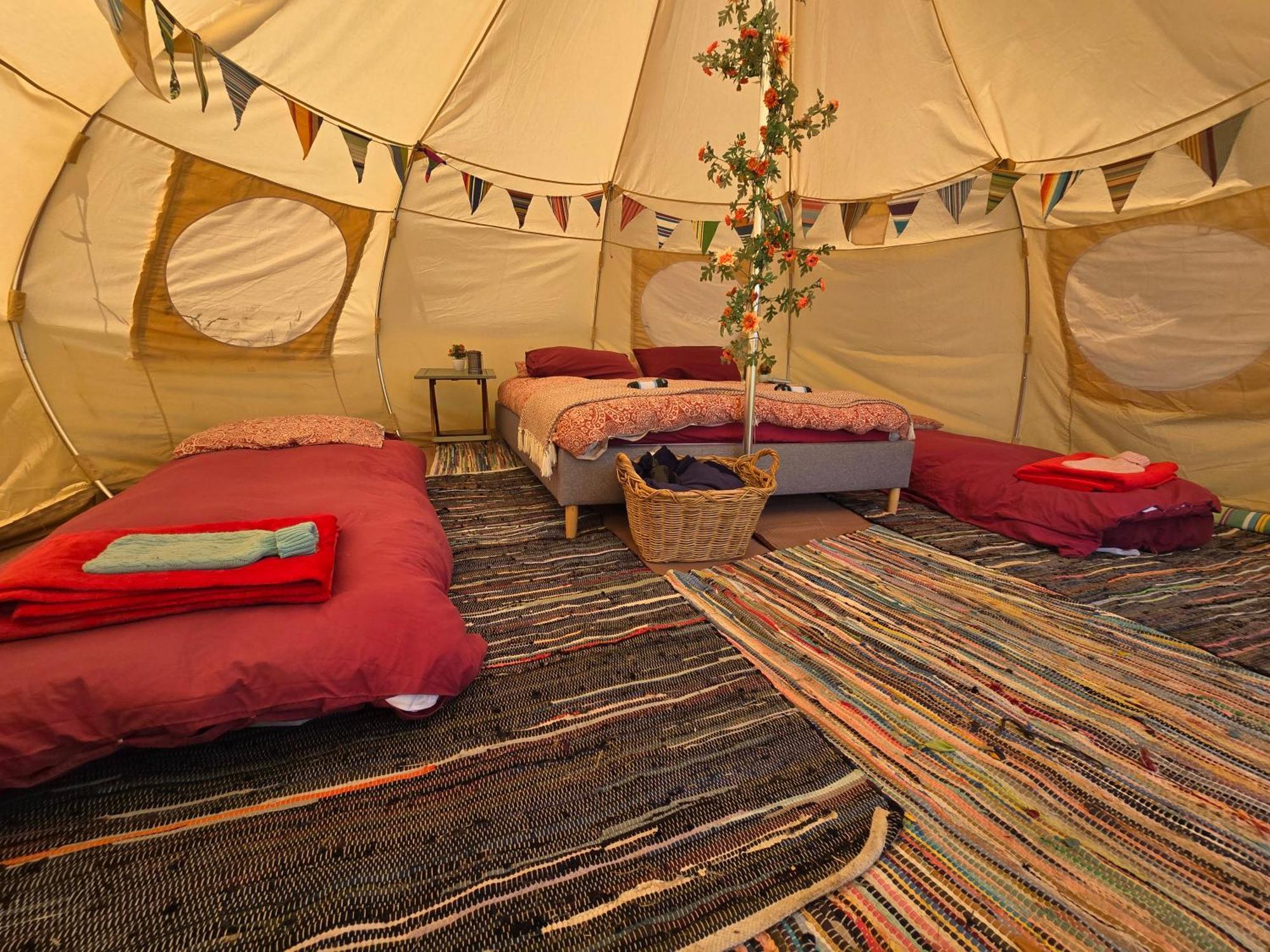 Freespirit Glamping Hotel York Exterior photo