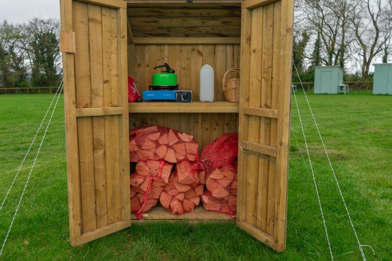 Freespirit Glamping Hotel York Exterior photo