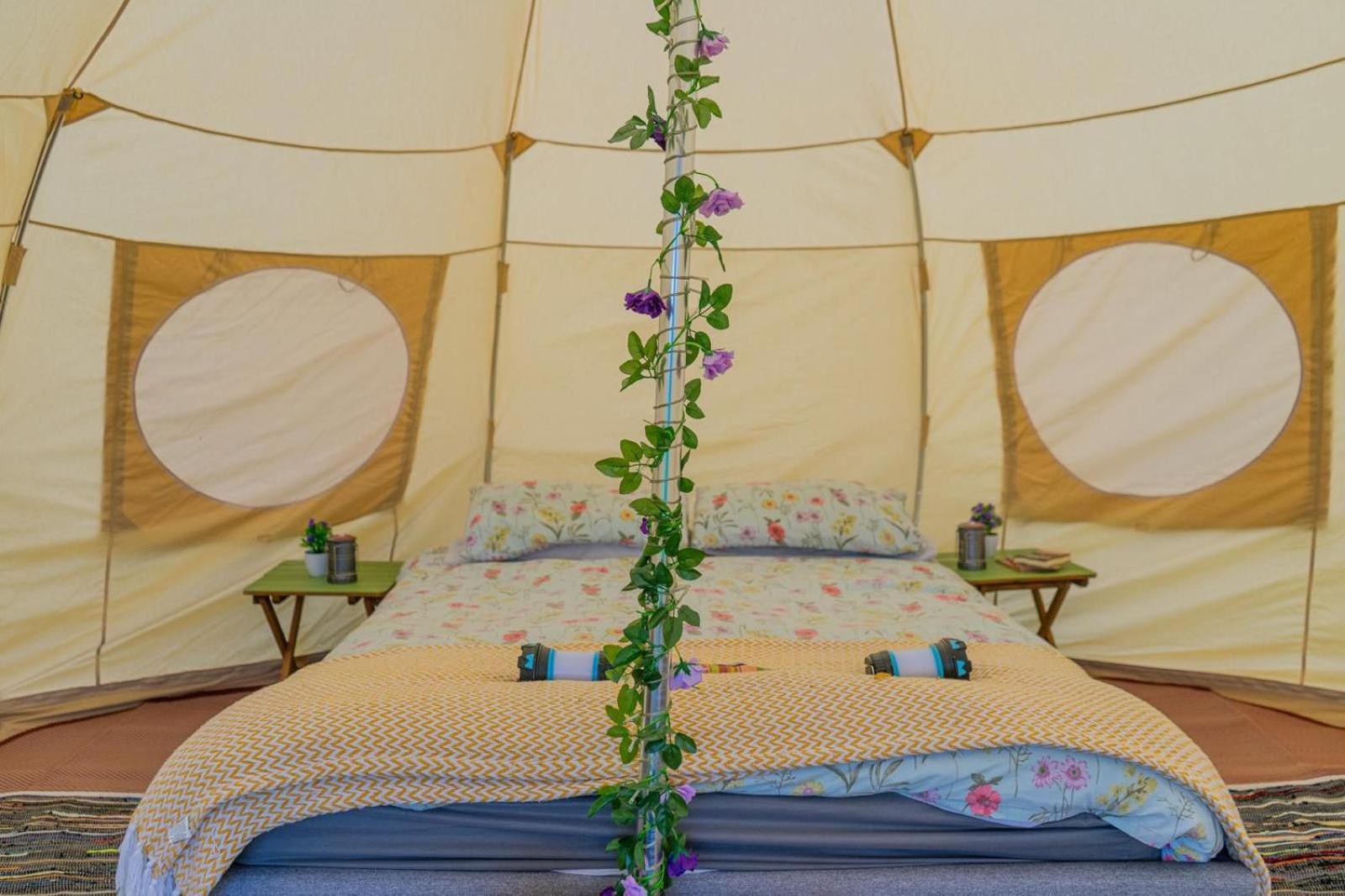 Freespirit Glamping Hotel York Exterior photo
